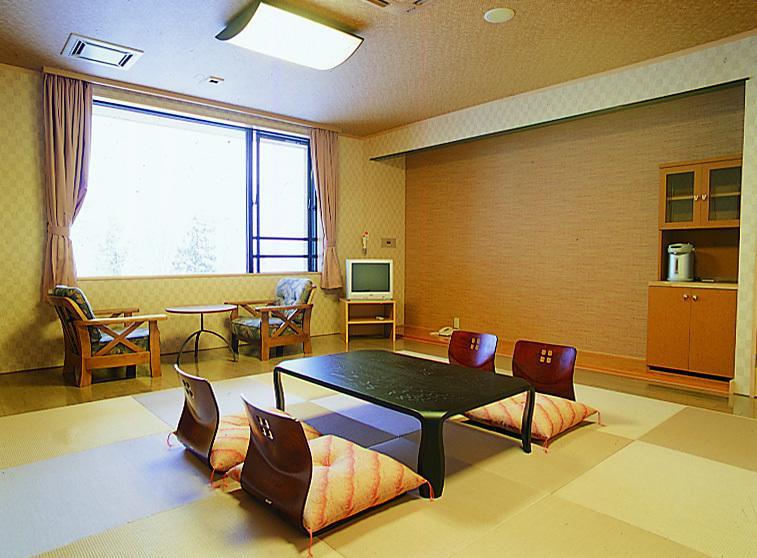 Hotel Yurinkan Bibai Buitenkant foto